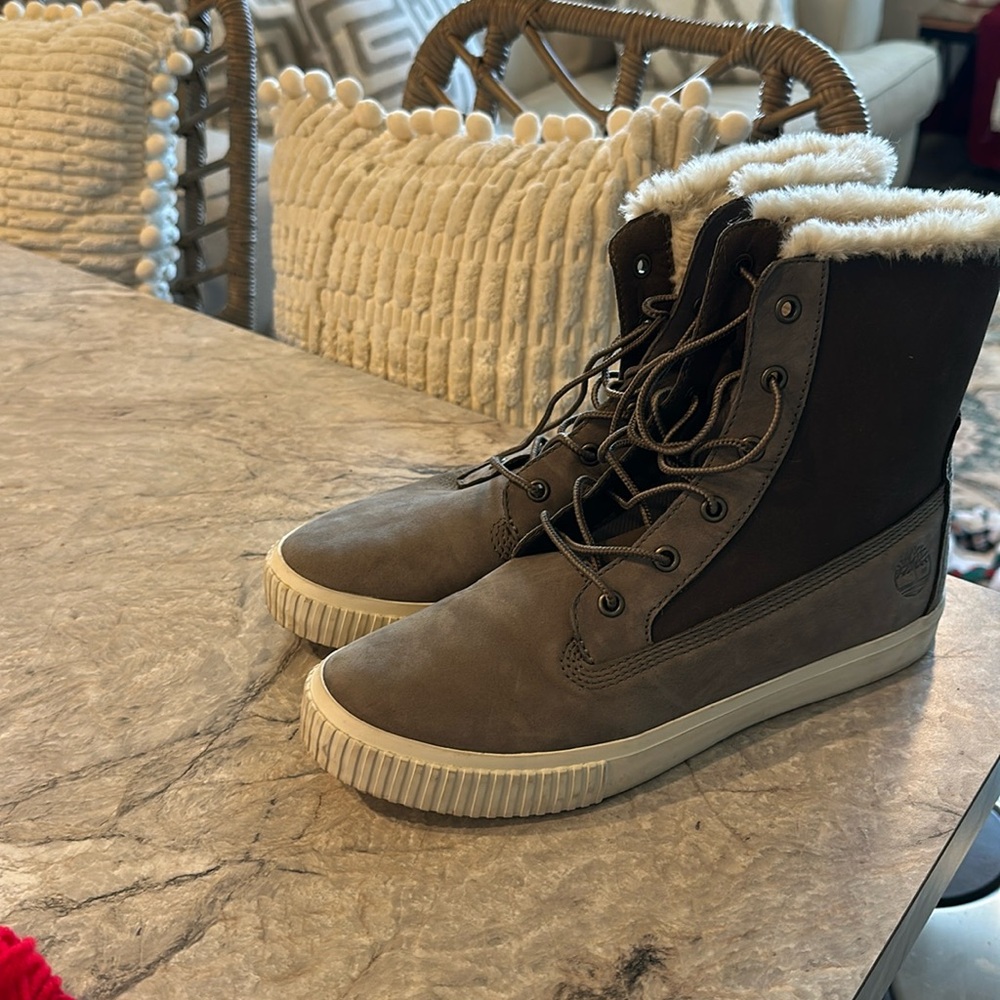 Timberland furry boots